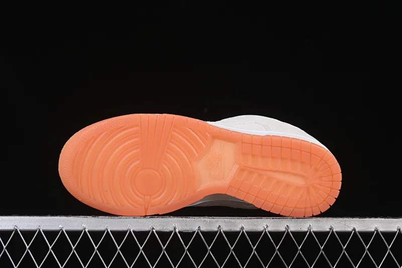 All Categories Nk SB Dunk Series Nk SB Dunk Low Low-top sneakers Nike SB Dunk Low Pro B "Pale Ivory" Ivory Low-top casual sneakers HJ0367-100